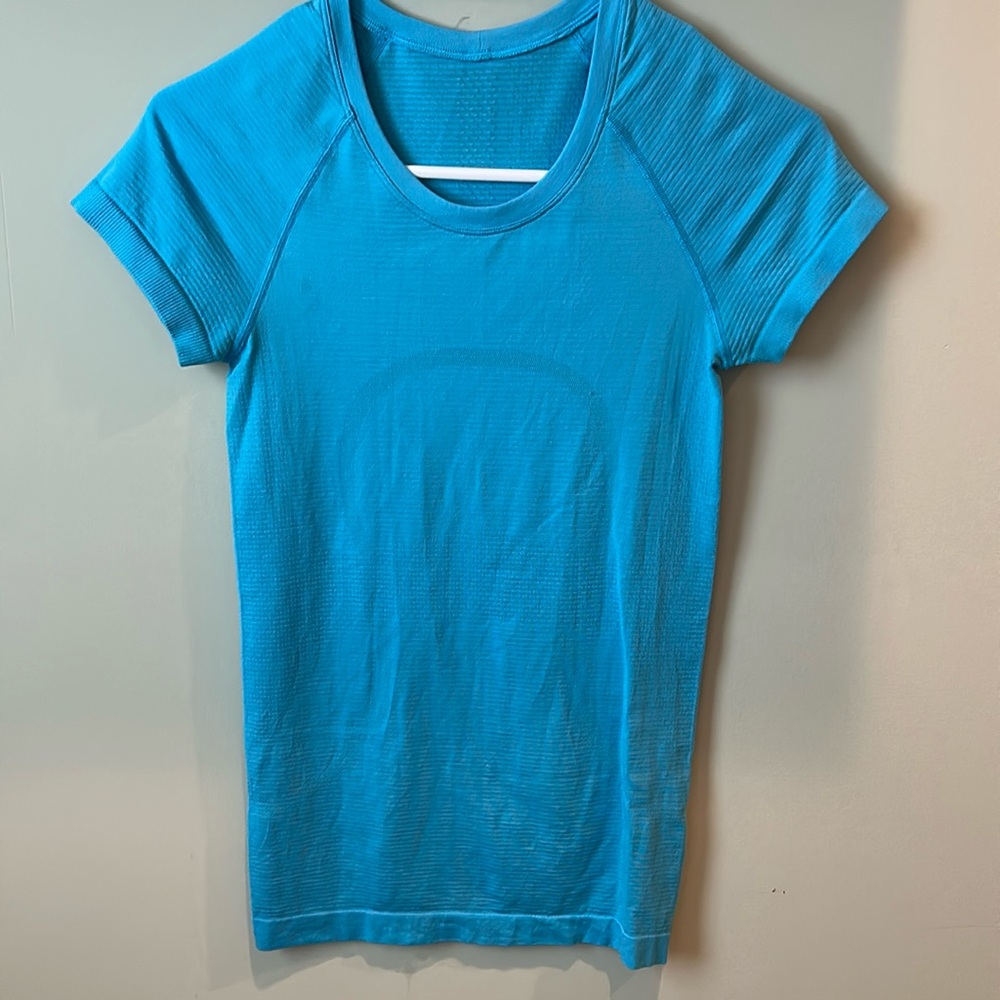 Lululemon Swiftly Tech Short Sleeve Shirt Hip Length